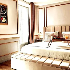  Apartment Da Vinci Montmartre Aircon France